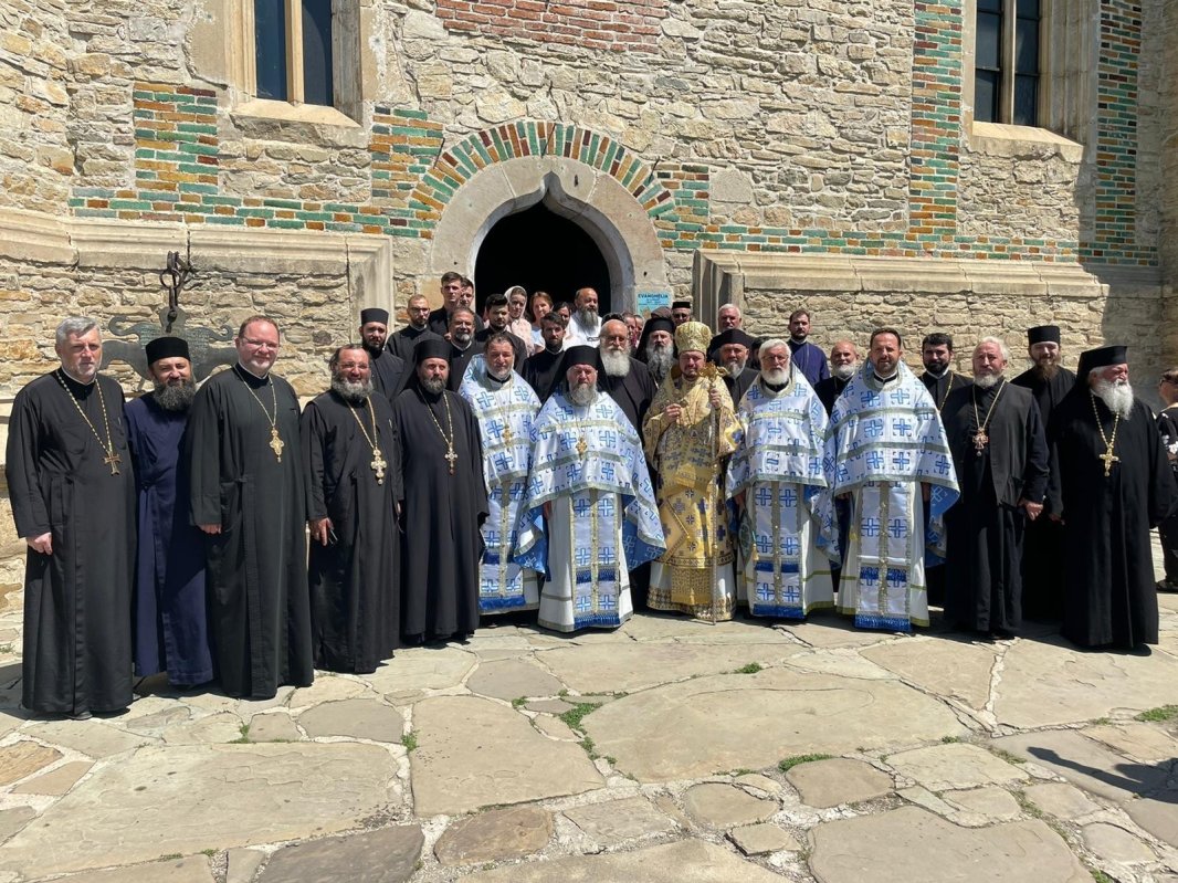 Neamțul, sub mângâierile calde ale „Îndrumătoarei” 176575