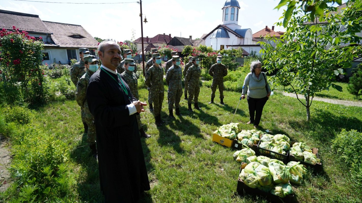 Activitate filantropică a elevilor militari şi a Asociaţiei ACORD Sibiu 176616