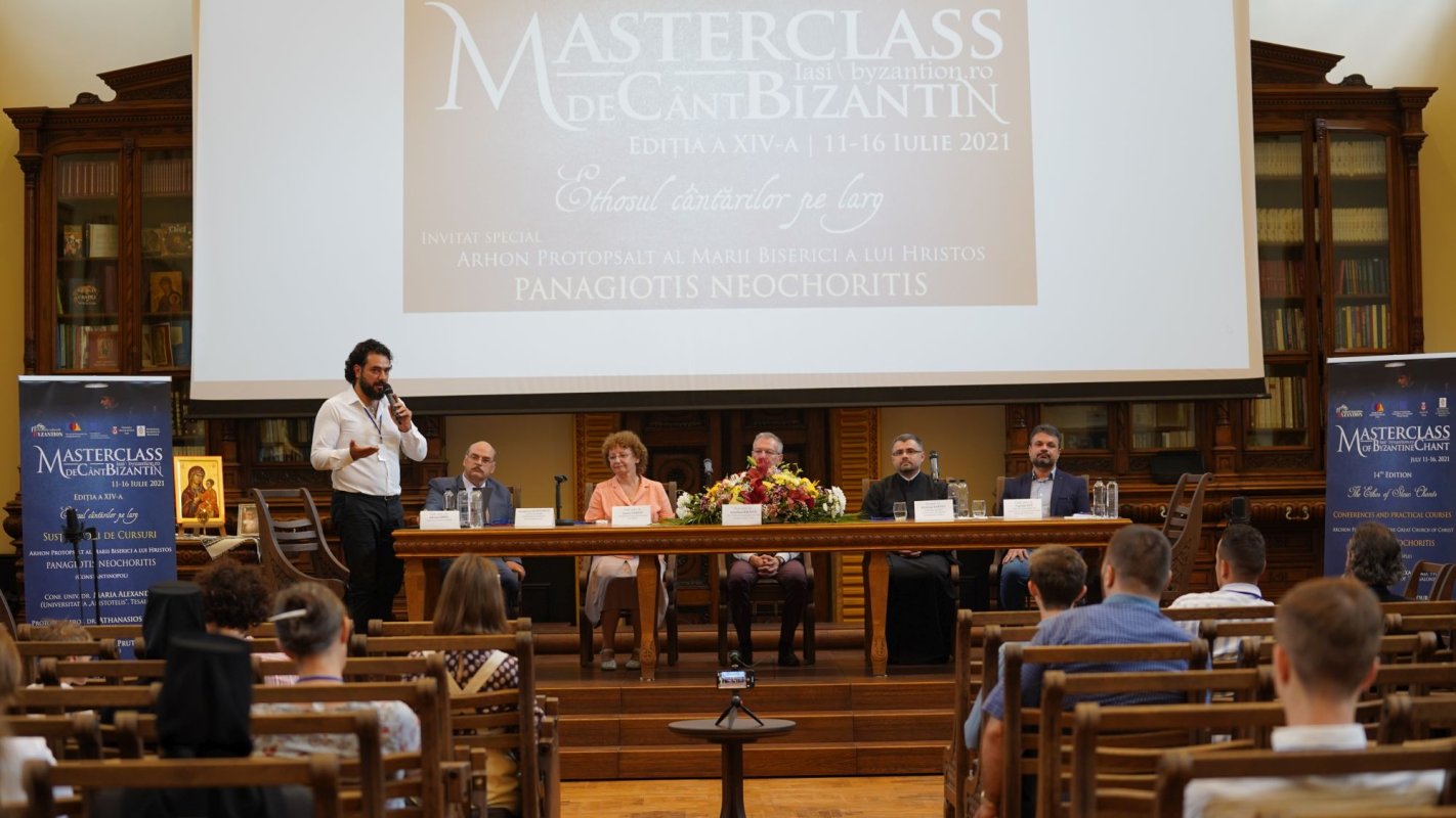 A început, la Iași, Masterclassul Internațional de Cânt Bizantin, ediția a XIV-a 176845
