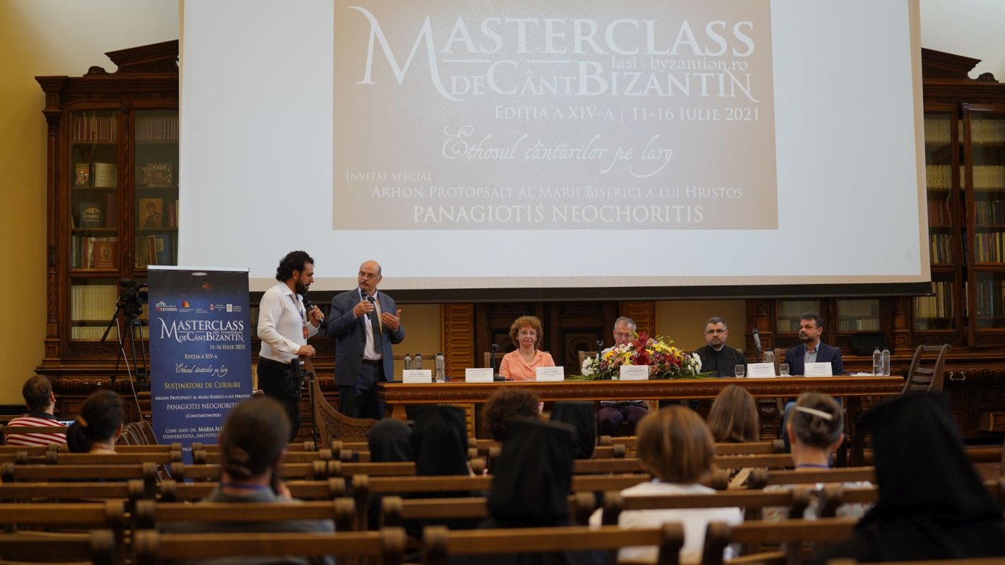 A început, la Iași, Masterclassul Internațional de Cânt Bizantin, ediția a XIV-a 176851