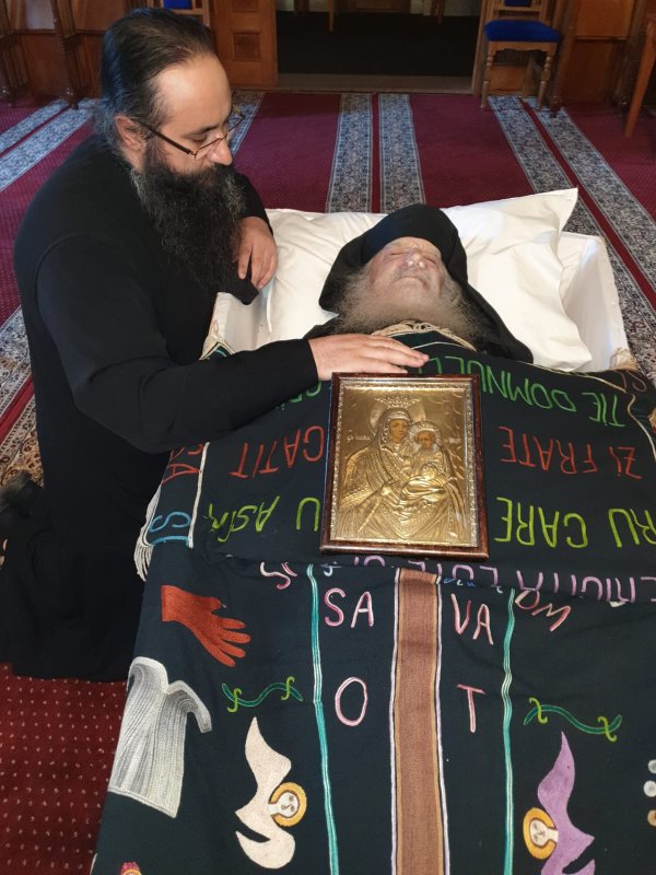 A trecut la Domnul părintele Gherasim de la Mănăstirea Sihăstria 177122