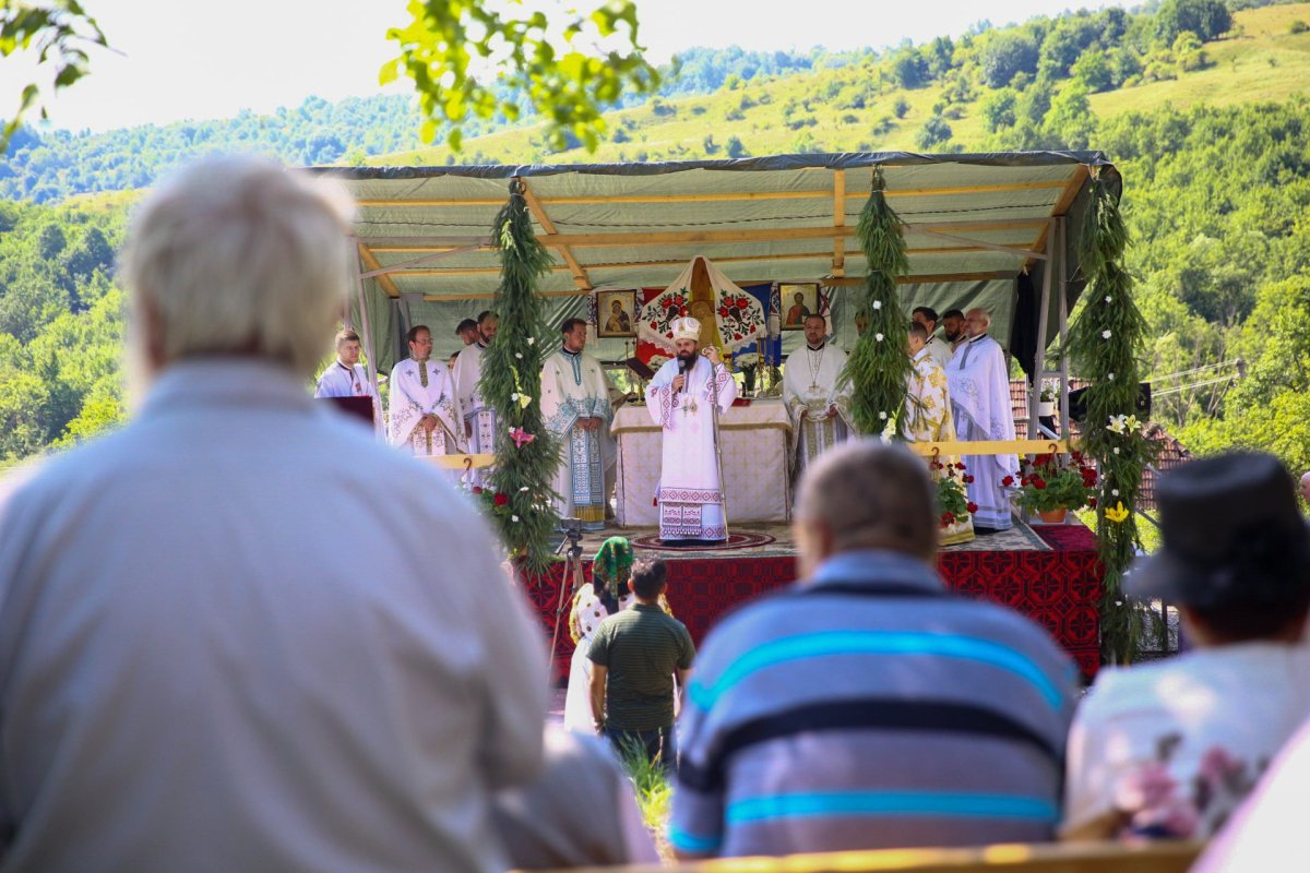 Resfințirea bisericii din localitatea Pruni, județul Cluj 177015