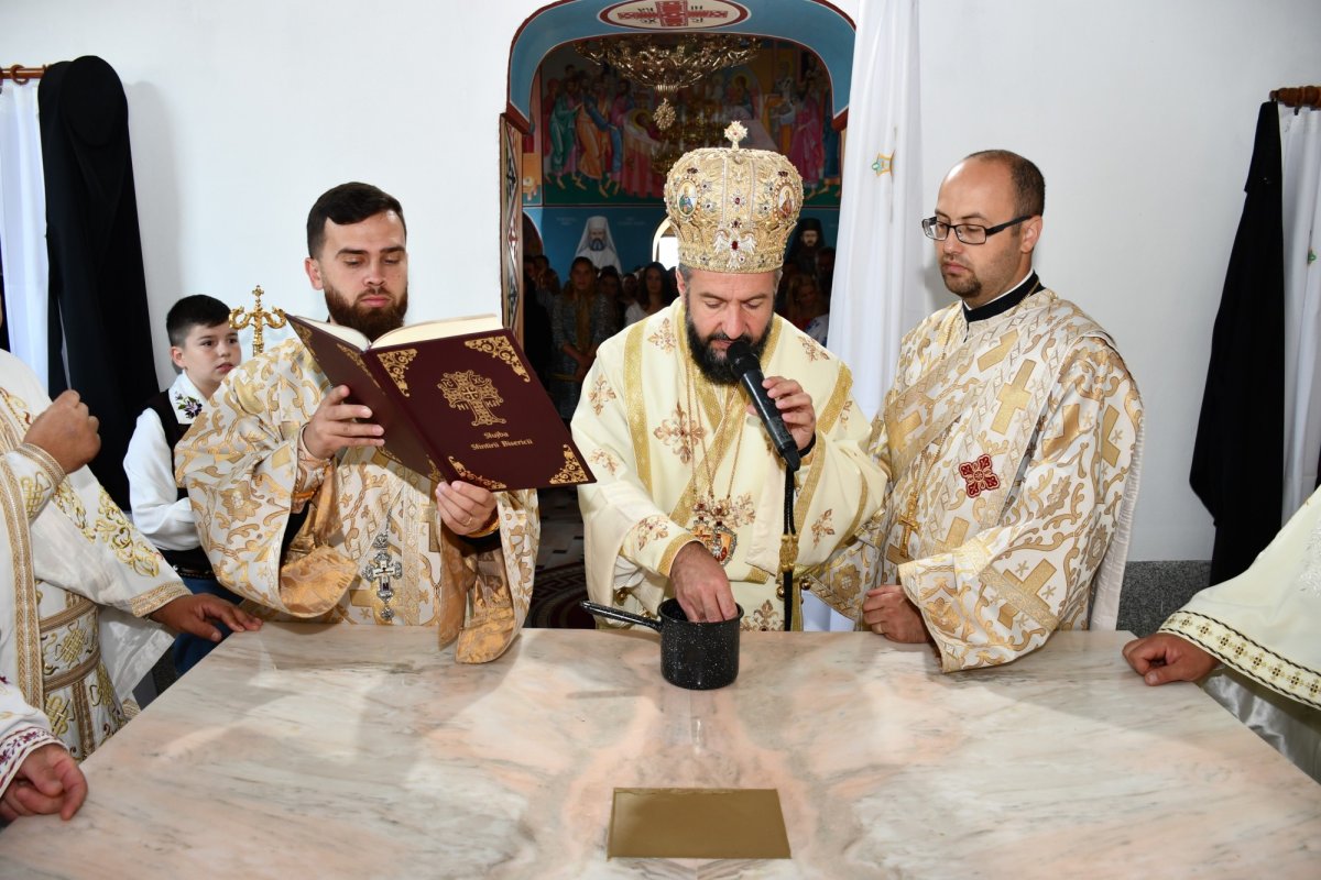 Slujiri arhierești în Episcopia Caransebeșului 177001