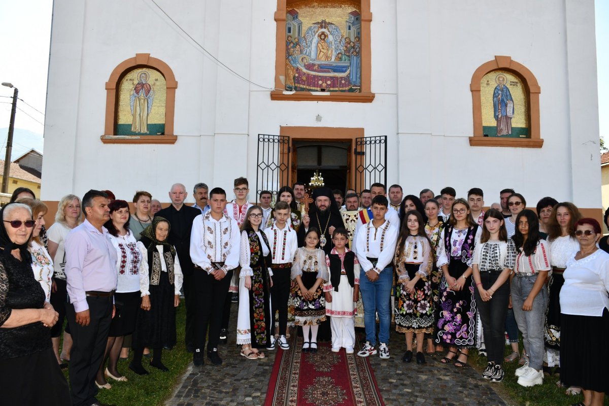 Slujiri arhierești în Episcopia Caransebeșului 177002