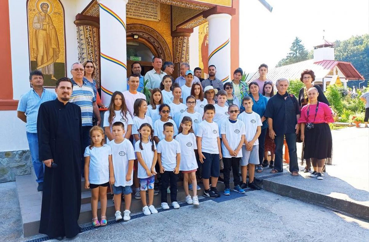 Festival dedicat copiilor la Gorj 177258