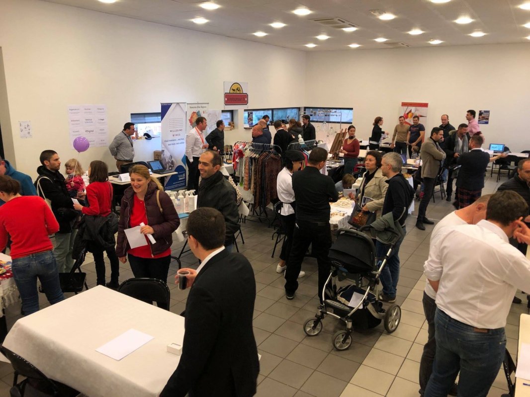 „Îmi lipsește atmosfera caldă pe care o simt în România” 177263