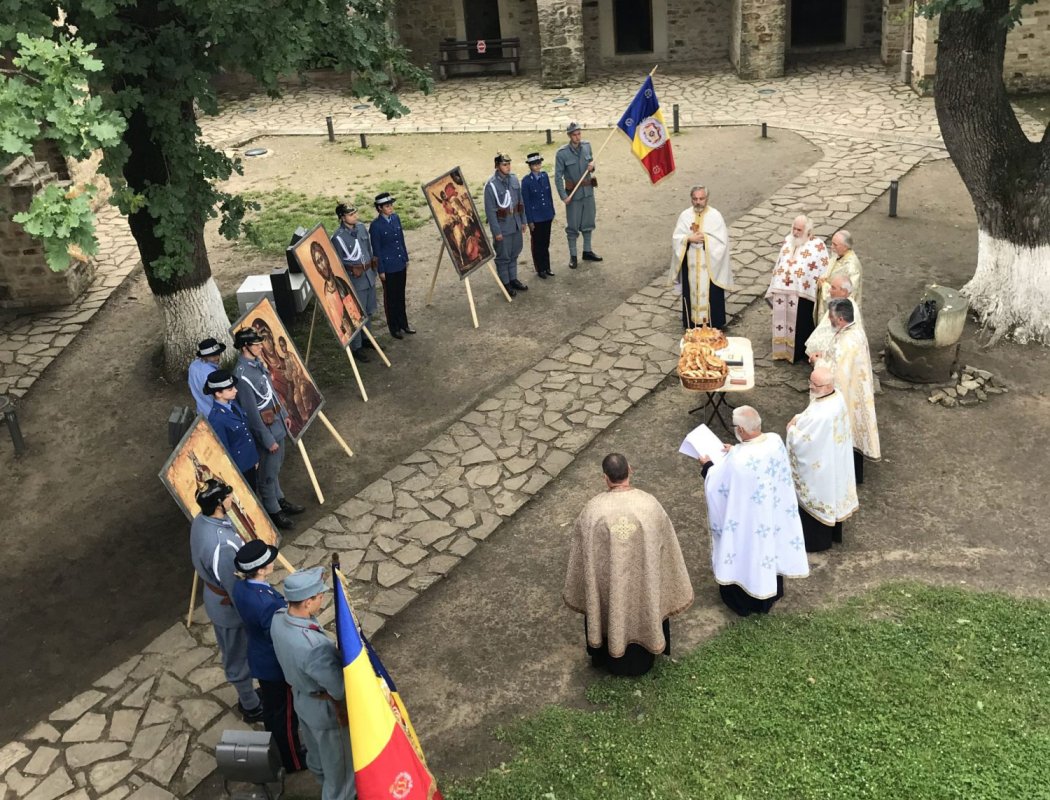 Întâlnirea preoților pensionari din Protopopiatul Fălticeni 177243