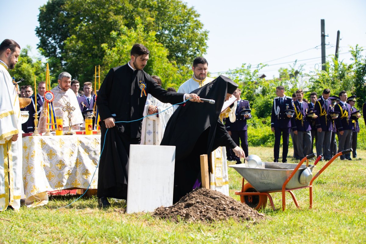 Piatră de temelie pentru noua biserică a Academiei de Poliție din Capitală 177222