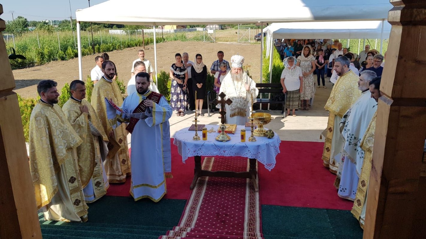 Binecuvântarea lucrărilor  la biserica unei parohii ilfovene  177478