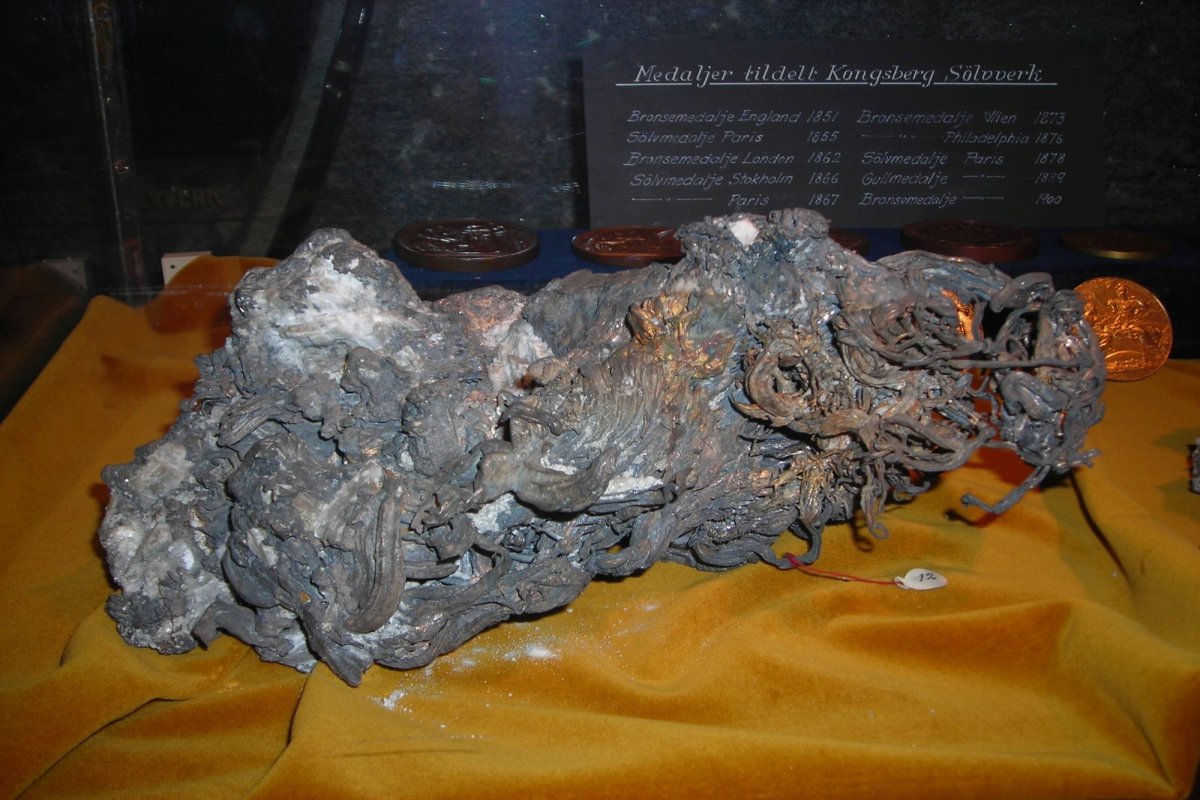 O viaţă de cercetare în slujba studierii Pământului 177022