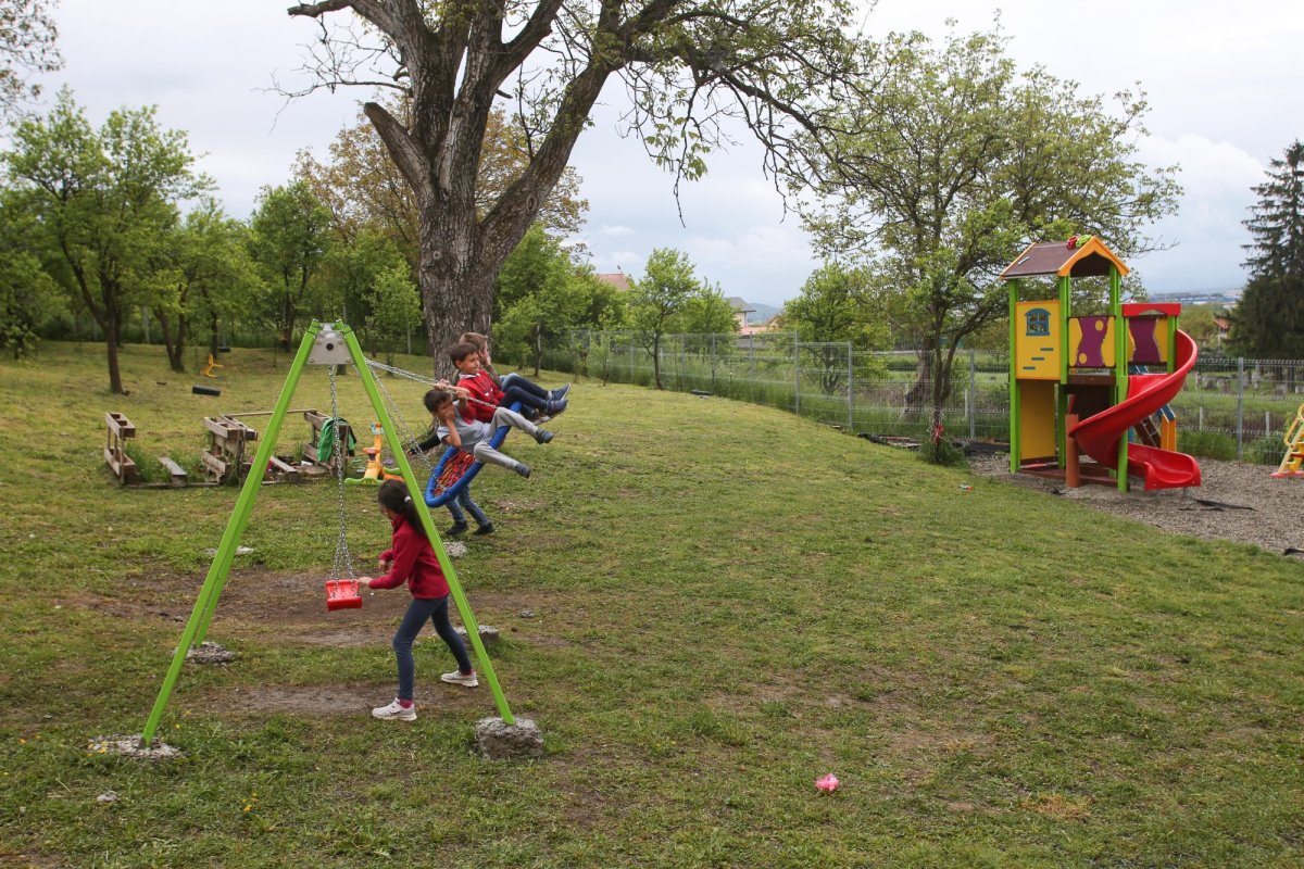 Şcoala „Andreiana”, locul unde educaţia se face în tinda bisericii 177369