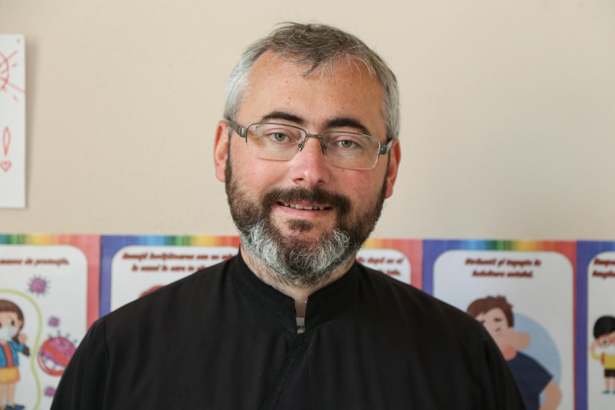 Şcoala „Andreiana”, locul unde educaţia se face în tinda bisericii 177373