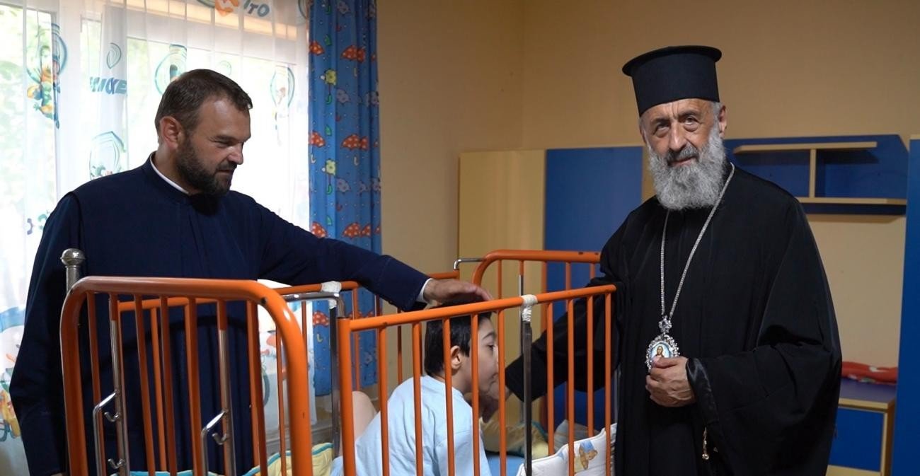 Vizită pastorală la Aşezămintele sociale „Sfânta Maria” şi „Sfânta Ana” din Alba Iulia 177355