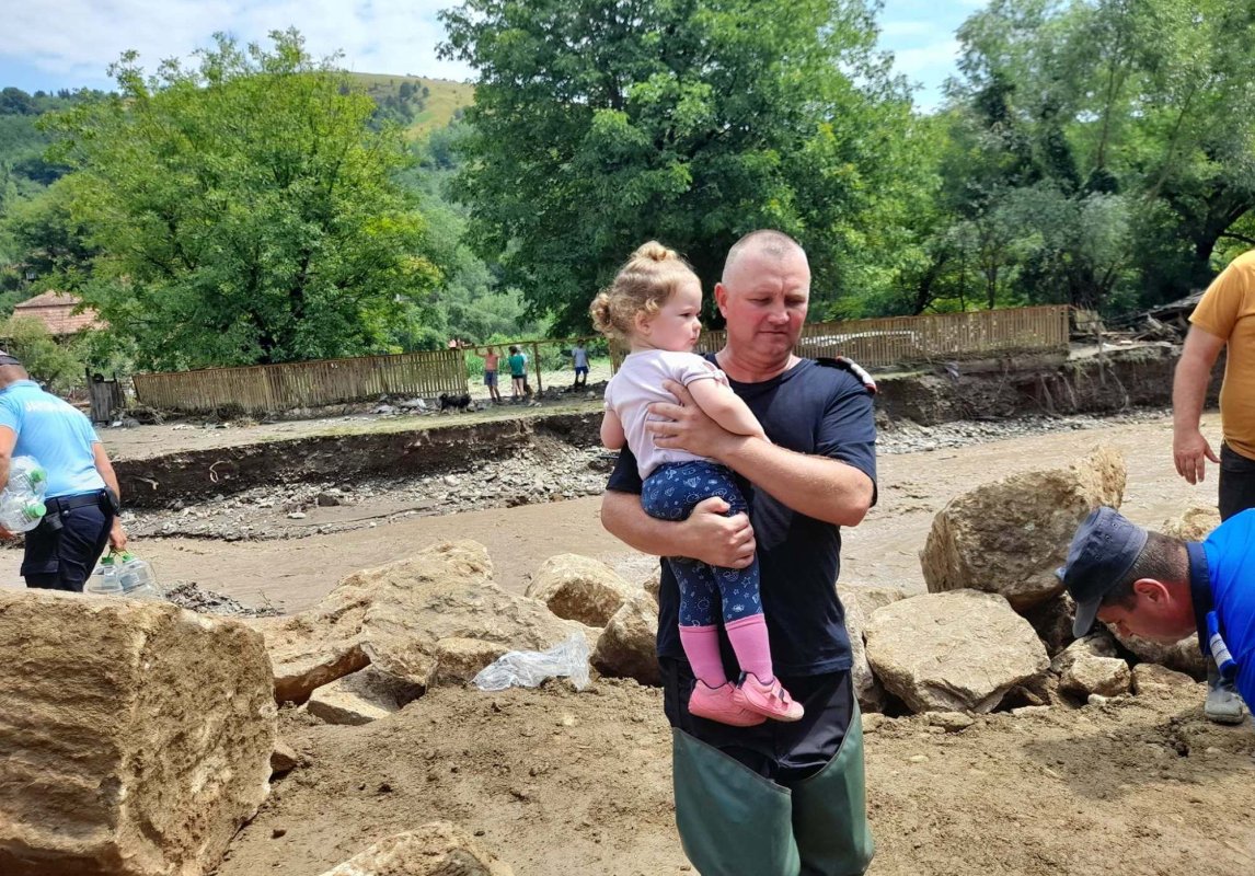 Inundații în 12 județe 177724