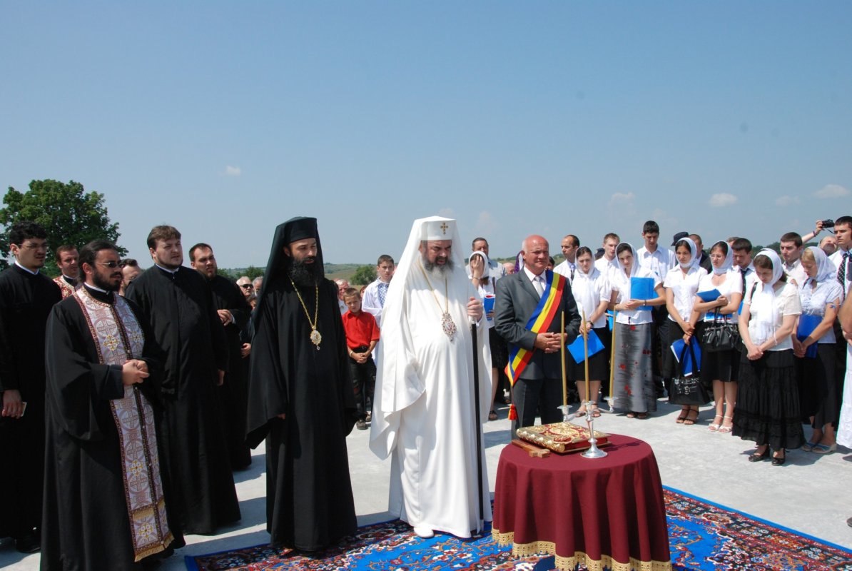 Mănăstirea Dobreşti, loc de pomenire a Patriarhului ctitor 177776