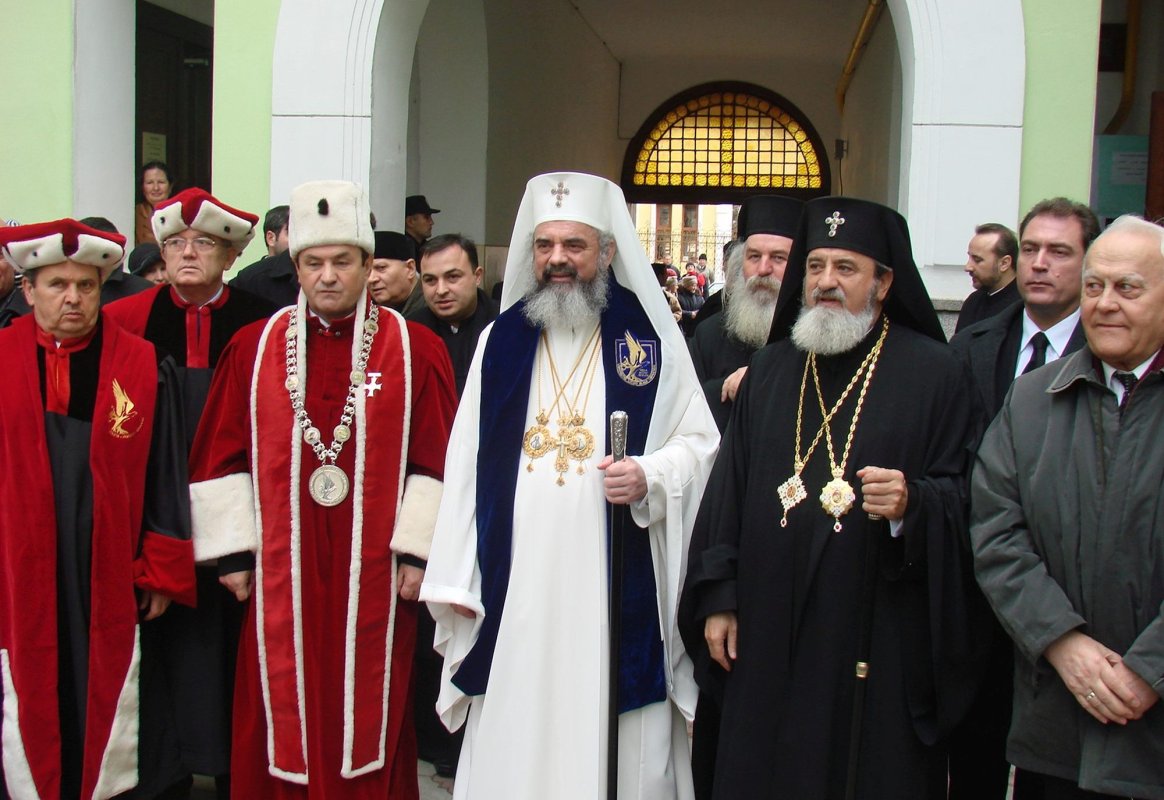 Preafericitul Părinte Patriarh Daniel, teologul Luminii Ortodoxiei 177555
