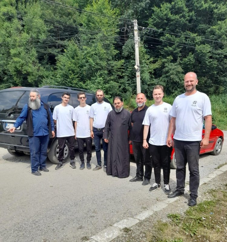 Campanii de ajutorare a persoanelor afectate de inundații din Munţii Apuseni 178111