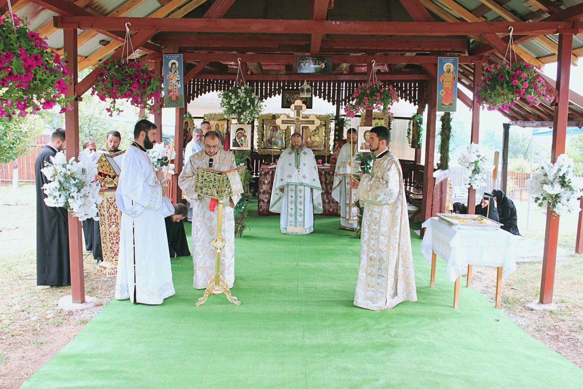 Hramul Mănăstirii „Sfântul Ilie” din comuna Runcu, județul Gorj 178180