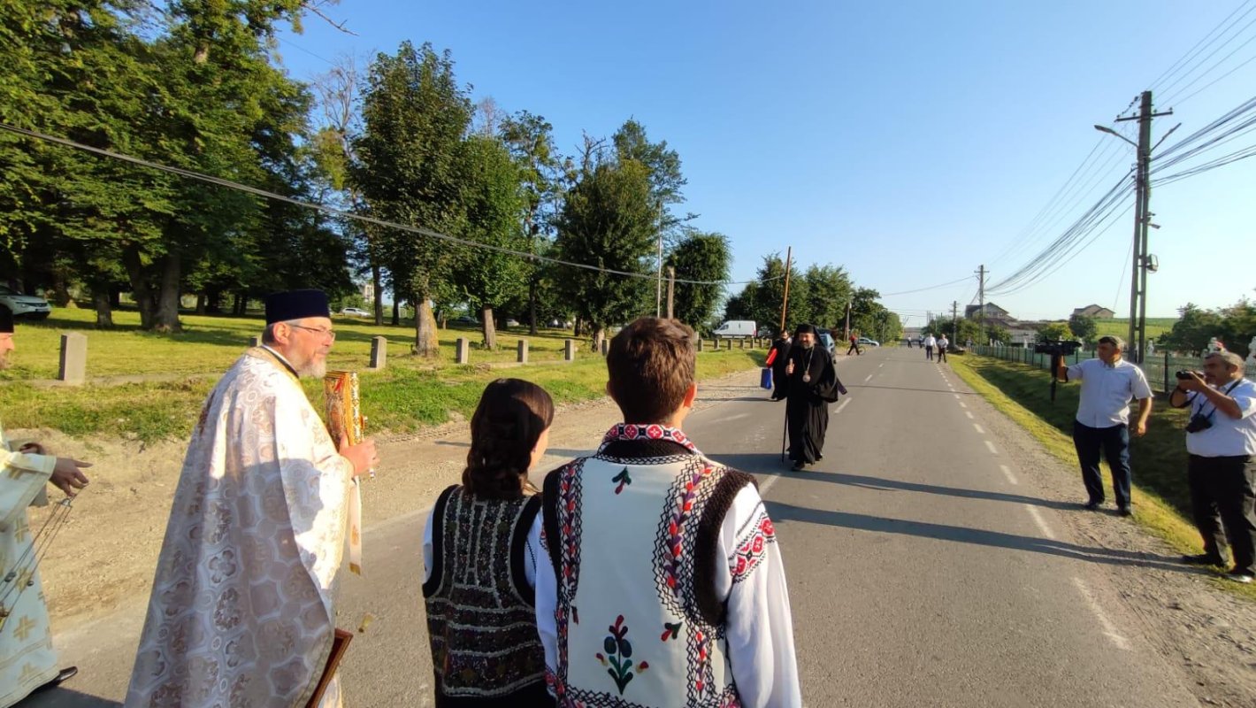 Resfințire de pictură și sfințire de complex parohial, la Parohia nemțeană Grumăzești   178230