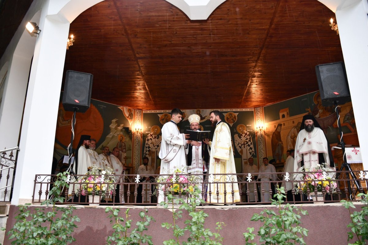 Sfântul Proroc Ilie Tesviteanul cinstit în Episcopia Caransebeşului 178098