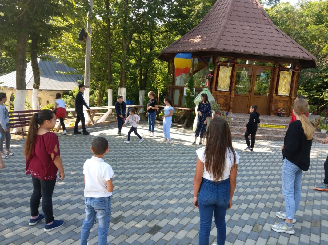 Tabere de vară pentru copii  în Arhiepiscopia Dunării de Jos 178093