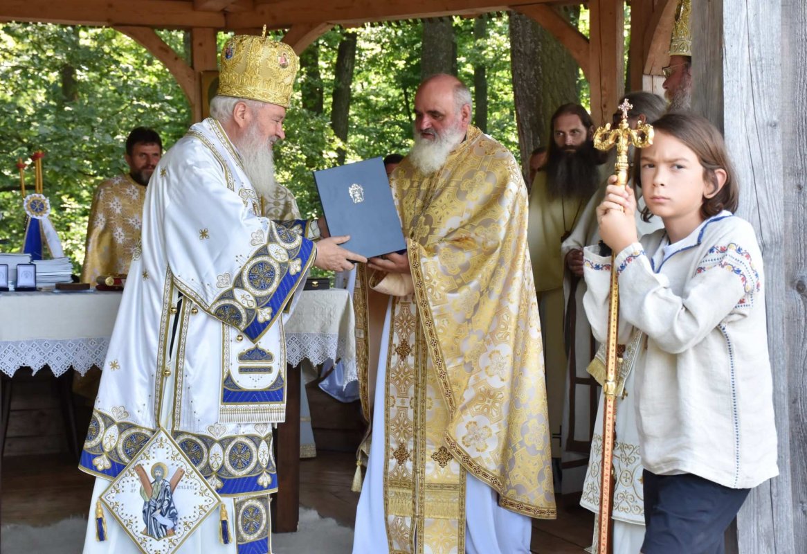 Biserica Mănăstirii „Sfânta Maria Magdalena” din Oarța de Sus a fost sfinţită 178253