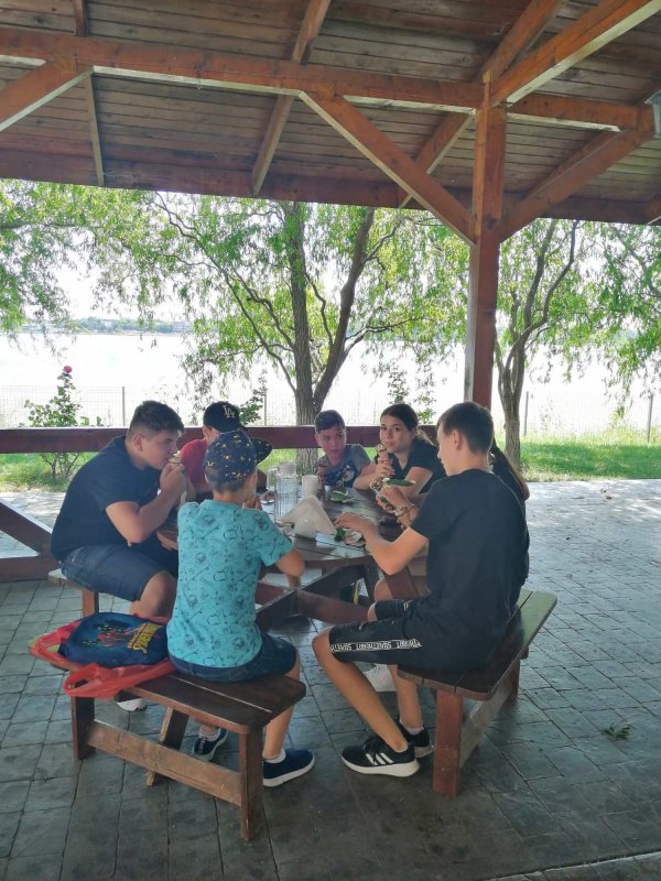 Continuă taberele pentru copii în Arhiepiscopia Dunării de Jos 178246