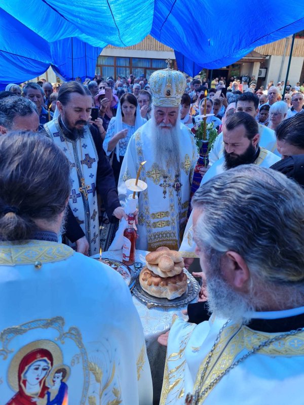 Hramul Mănăstirii „Sfânta Ana” din Orșova 178278