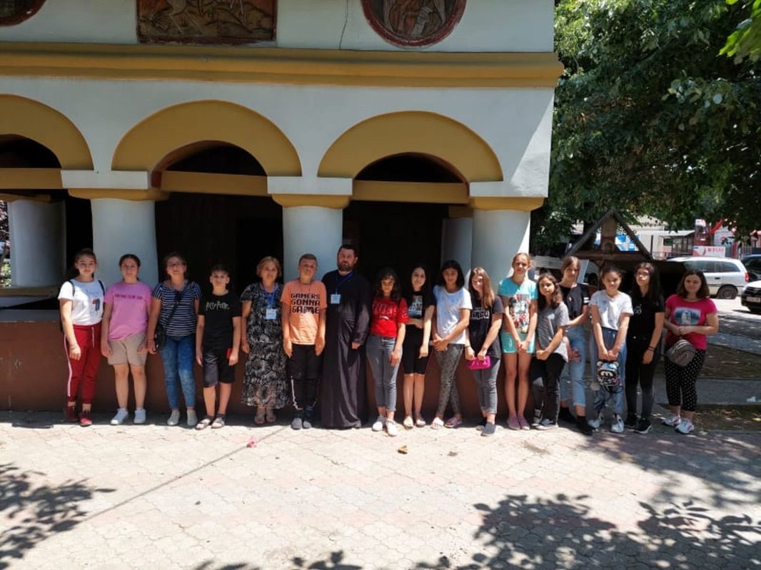 Noi activități cu tinerii în parohii din Arhiepiscopia Craiovei 178562