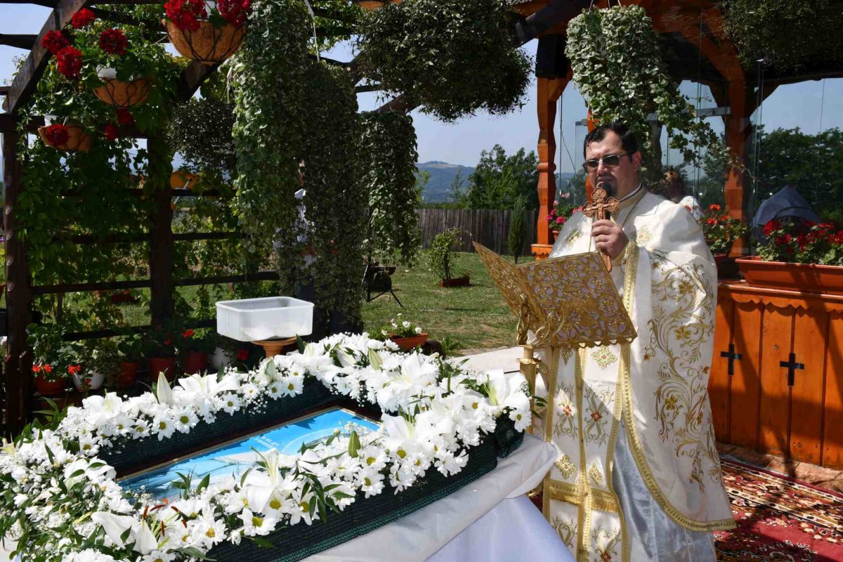 Sfântul Pantelimon cinstit la metocul Episcopiei Caransebeșului 178560