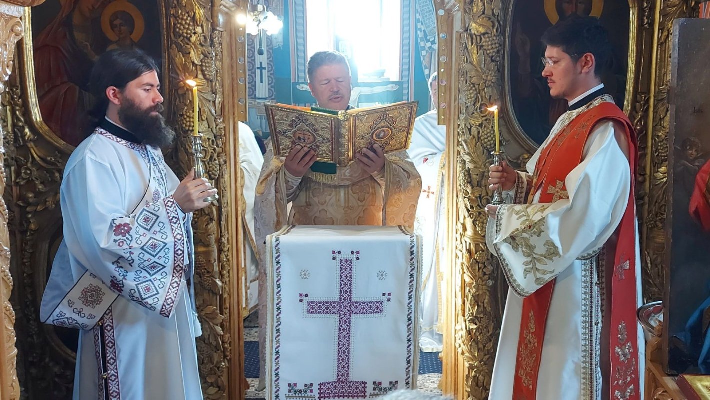 Sfântul Tămăduitor Pantelimon, cinstit de credincioșii Parohiei Aroneanu 178591