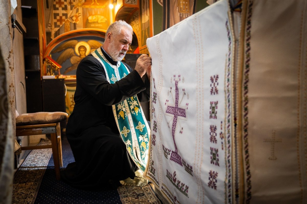 Sfântul Tămăduitor Pantelimon, cinstit de credincioșii Parohiei Aroneanu 178602