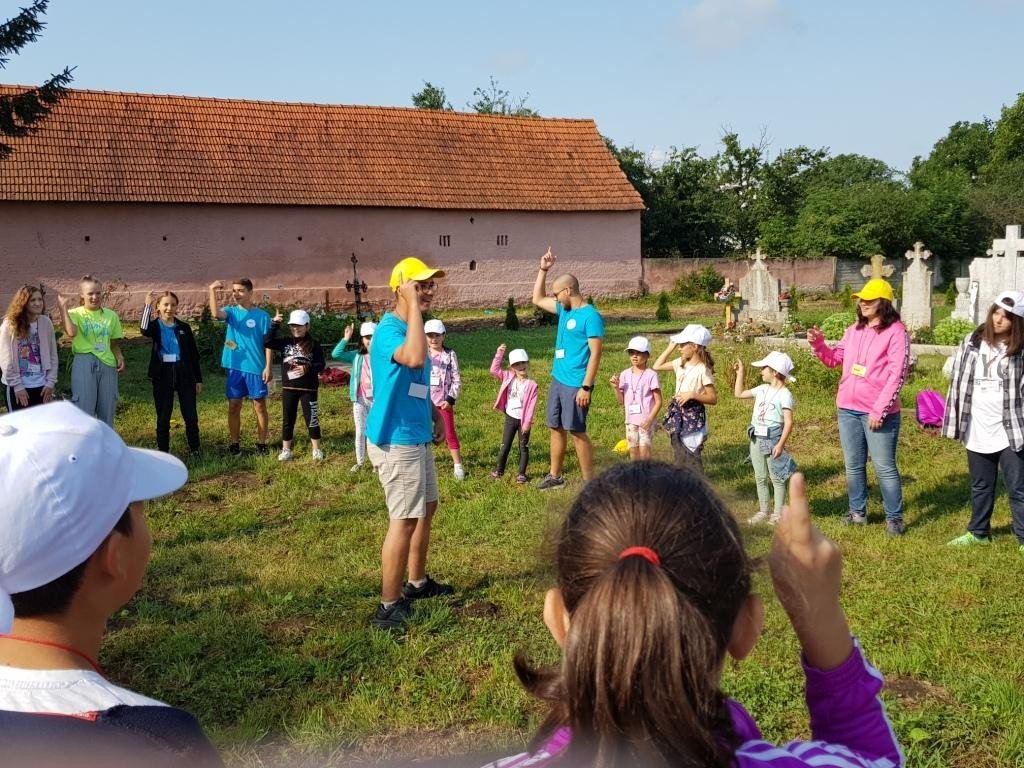 „Tabăra din satul meu” la Ludişor, judeţul Braşov 178610