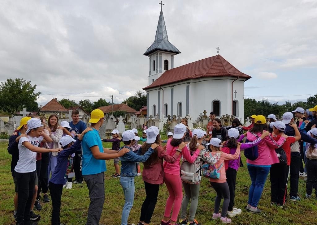 „Tabăra din satul meu” la Ludişor, judeţul Braşov 178615