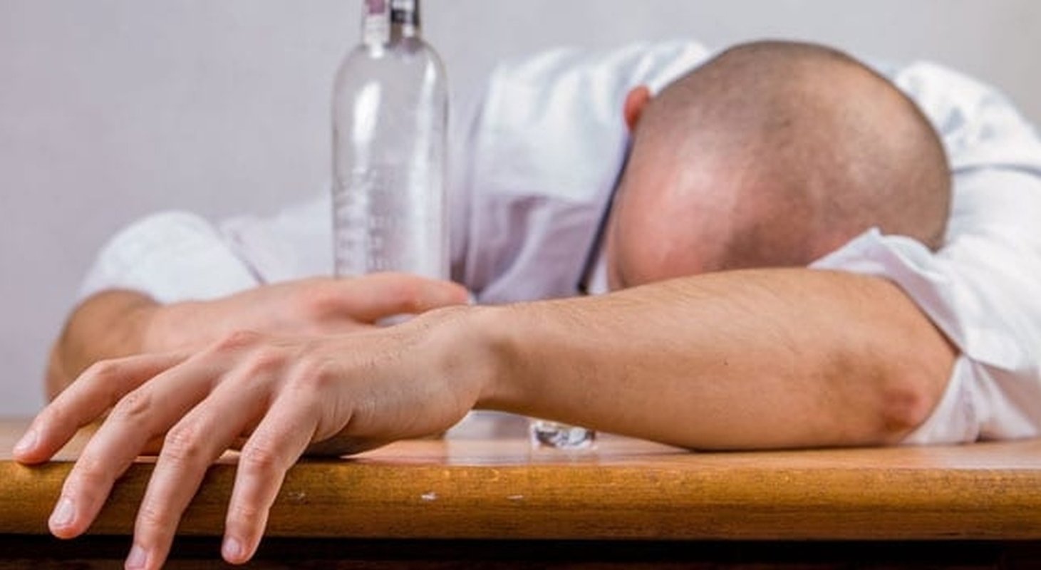 Alcoolul, risc major de cancer  178680