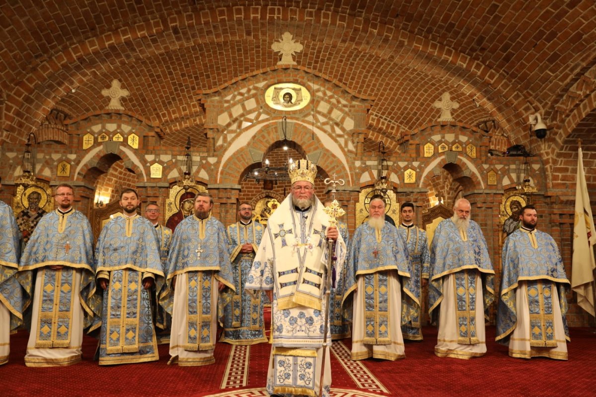 Hirotonie la Catedrala Episcopală „Sfânta Treime” din Baia Mare 178927