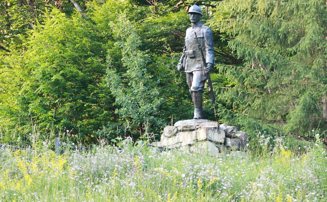 Monumentul Eroilor din Siriu, o lecție continuă de istorie 178935