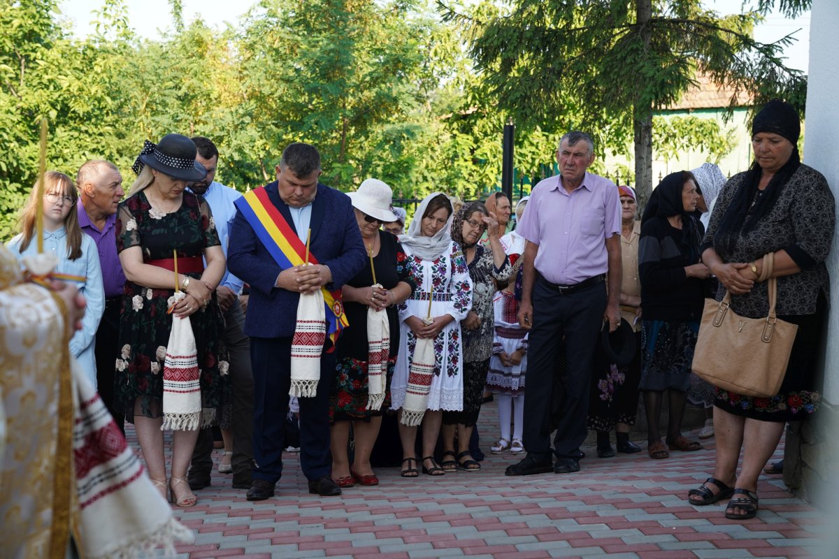 Sfințire de casă socială  în Parohia Avrămeni 178899