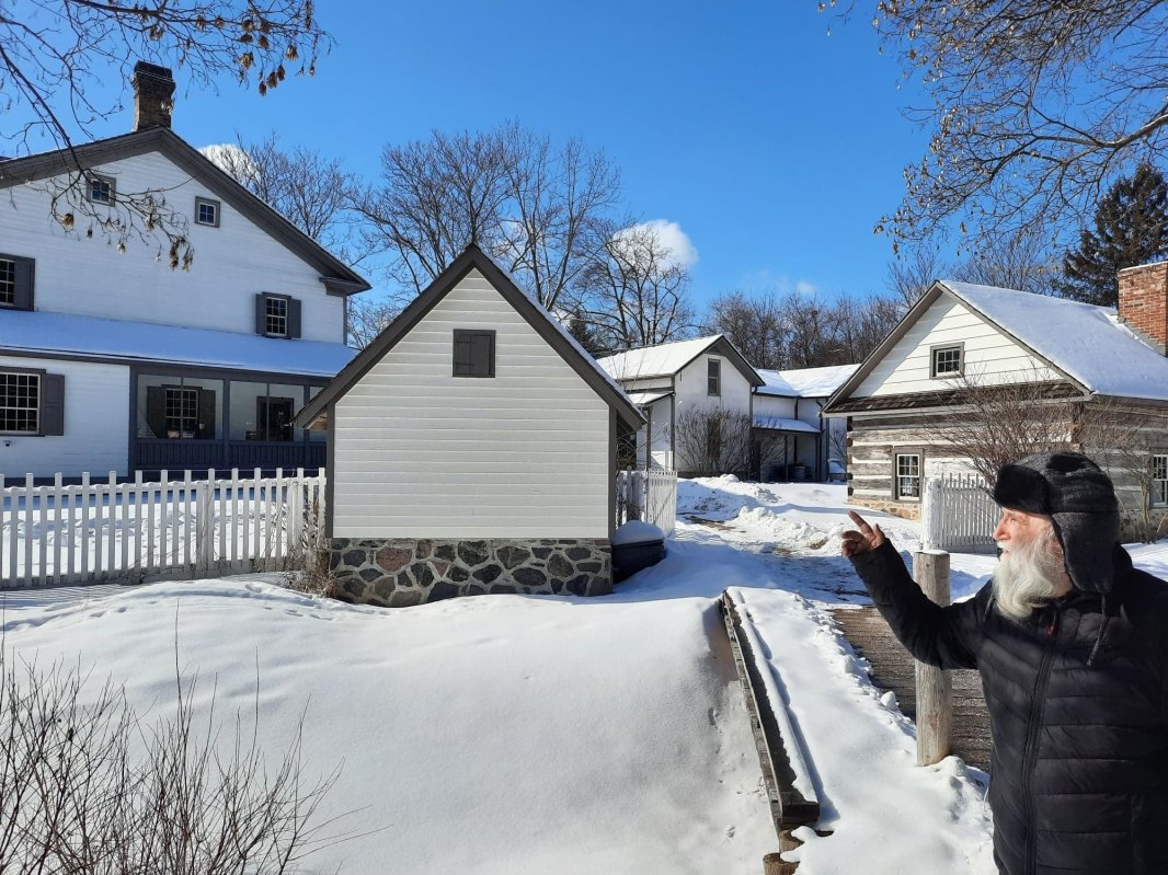 „Pământul inimii rămâne de-o ființă cu pământul țării” 179016