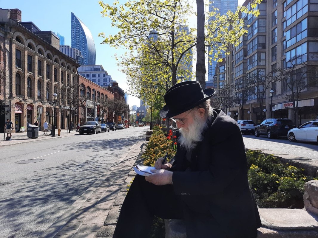 „Pământul inimii rămâne de-o ființă cu pământul țării” 179018