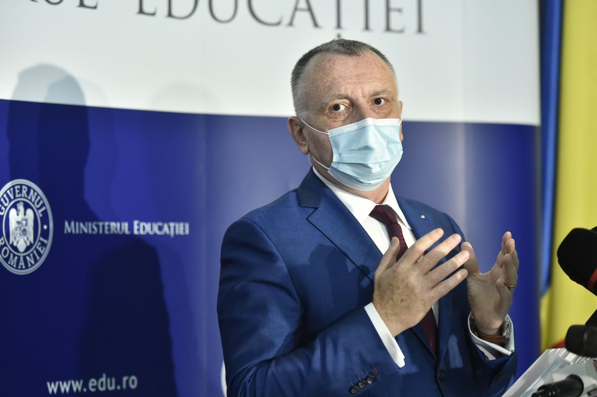 „Fiecare universitate să-şi analizeze propriile teze de doctorat” 179114
