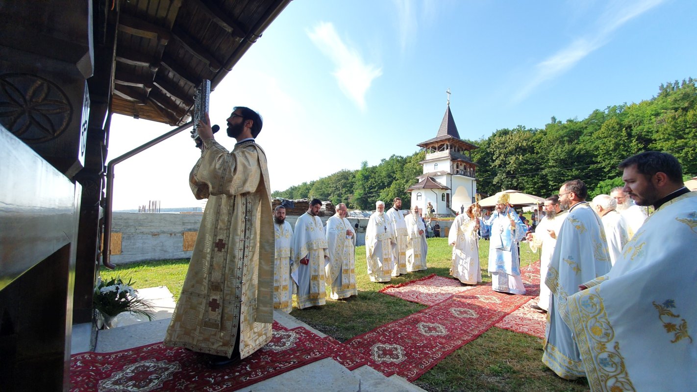 Hramul Schitului din Urecheni, Neamţ 179233