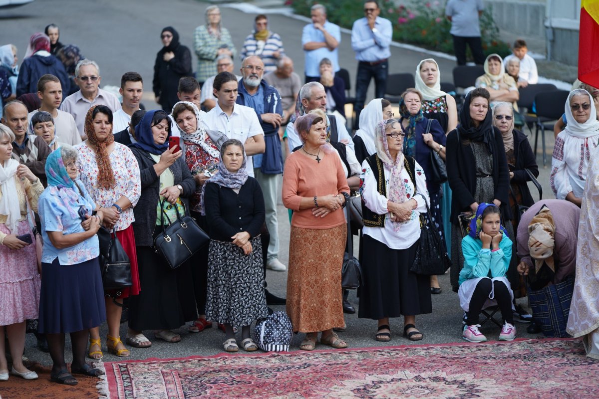 Seminariștii de la Mănăstirea Neamț și-au sărbătorit ocrotitorul 179143