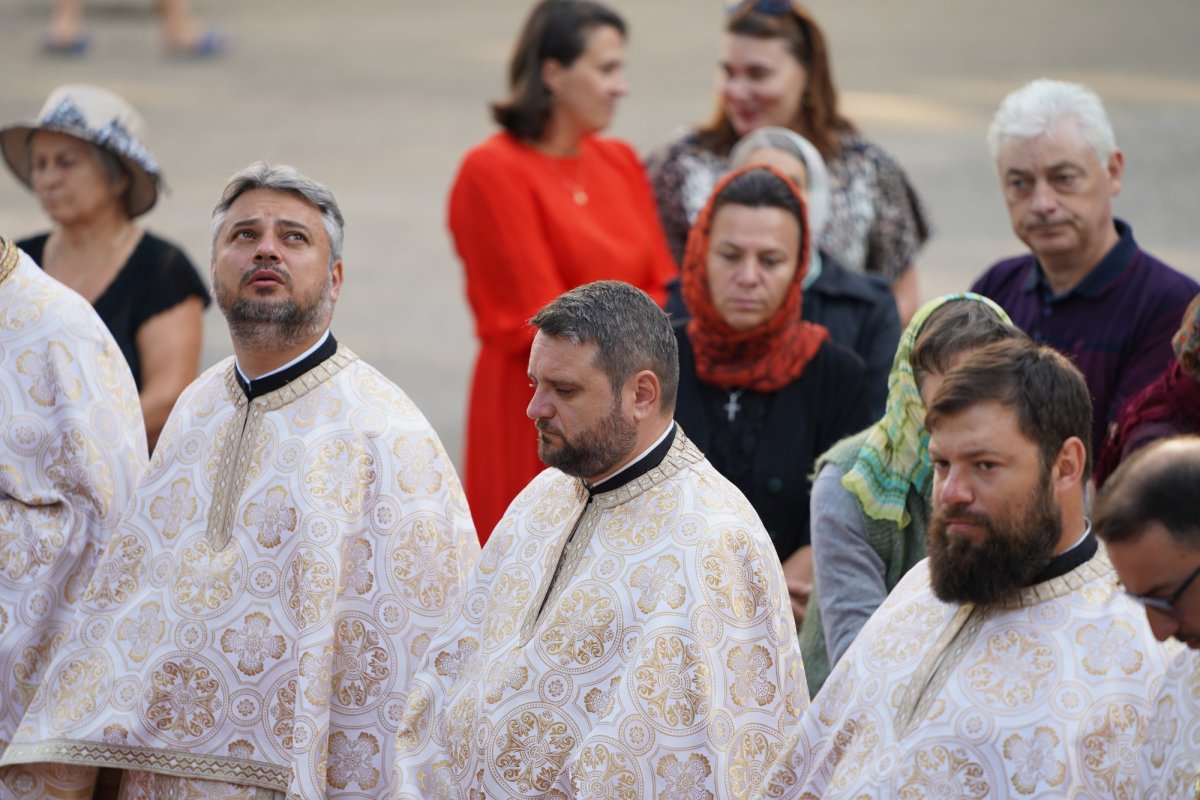 Seminariștii de la Mănăstirea Neamț și-au sărbătorit ocrotitorul 179148