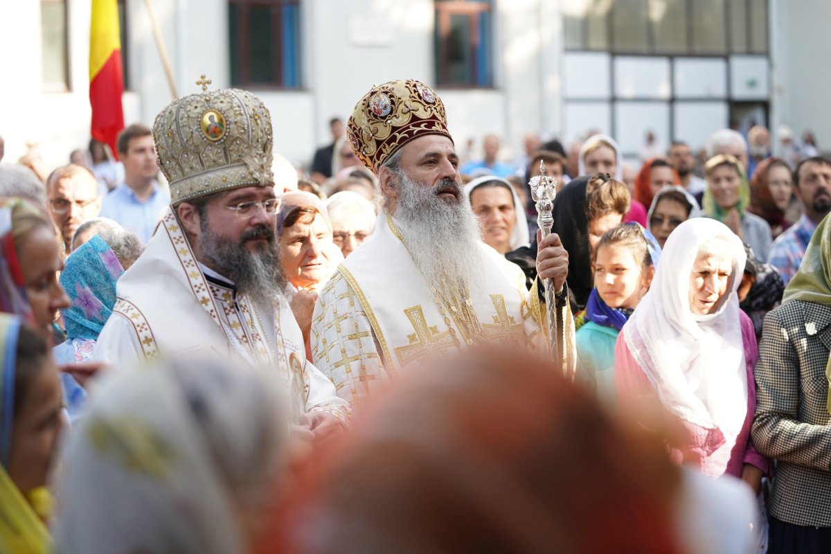 Seminariștii de la Mănăstirea Neamț și-au sărbătorit ocrotitorul 179156