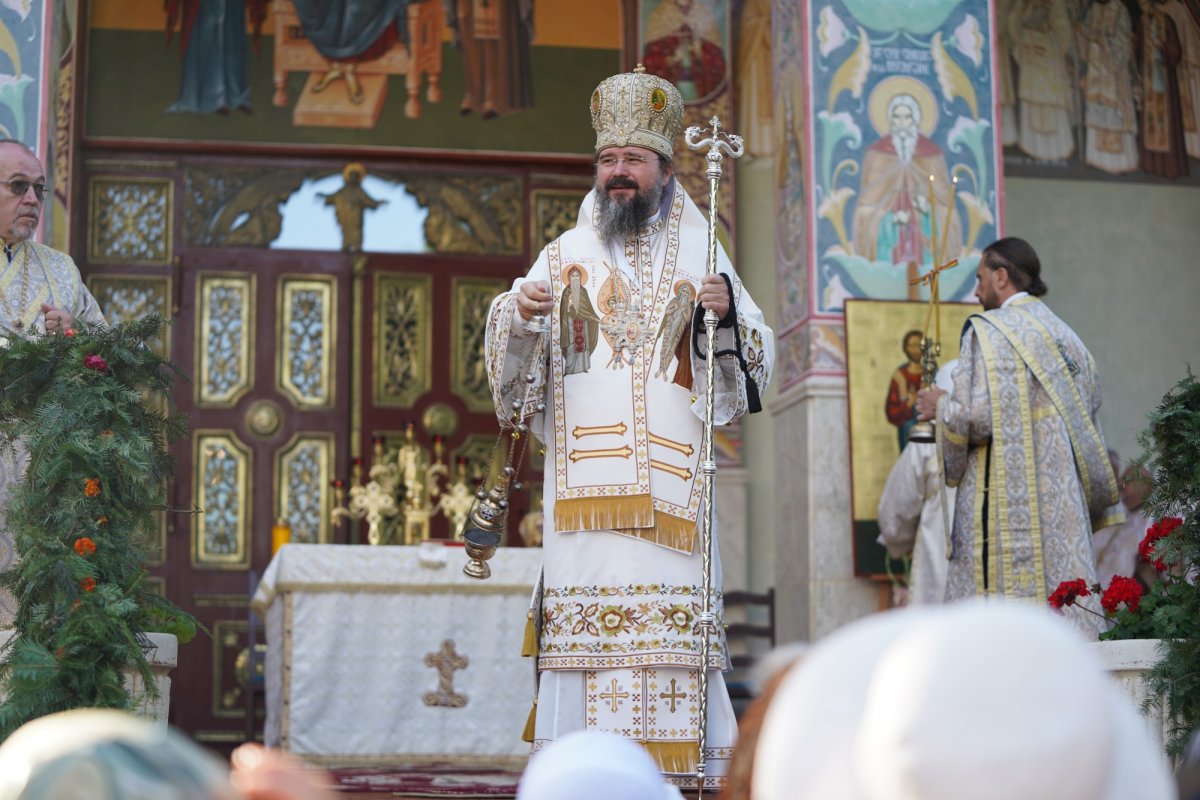 Seminariștii de la Mănăstirea Neamț și-au sărbătorit ocrotitorul 179157