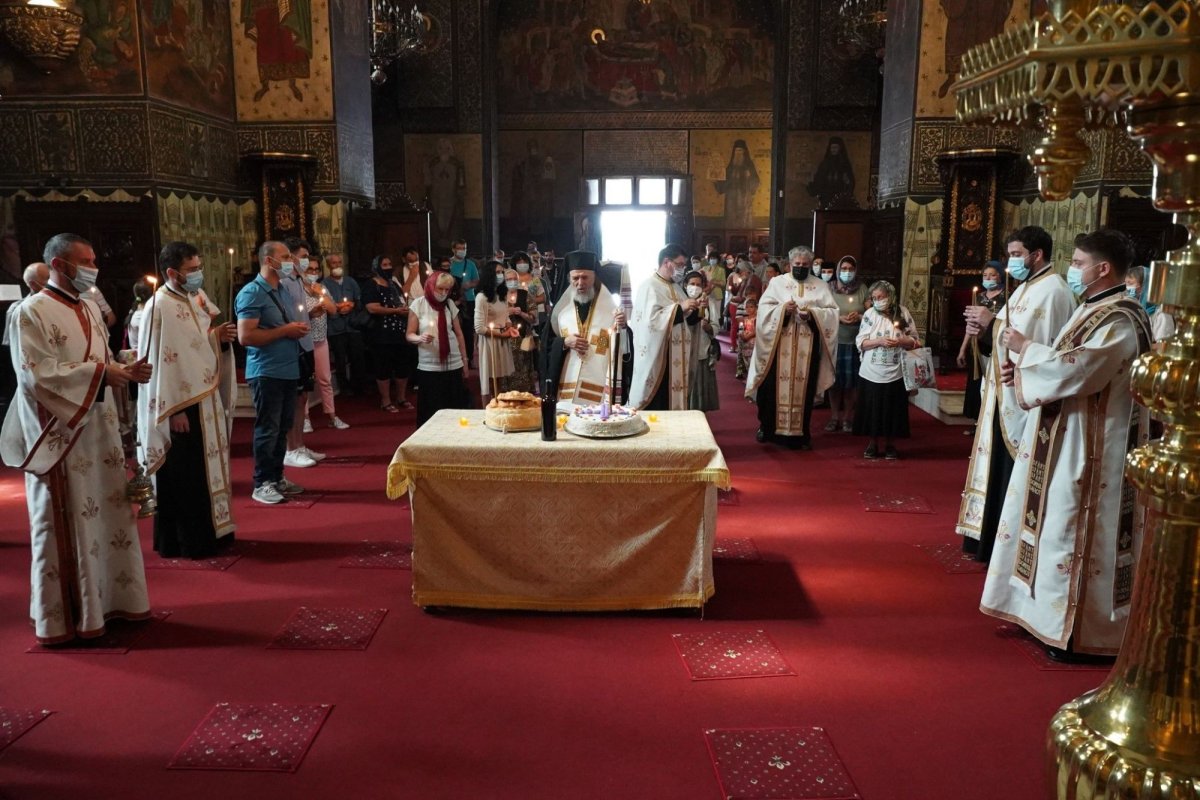 Biserica Greacă din Galați și-a sărbătorit hramul 179421