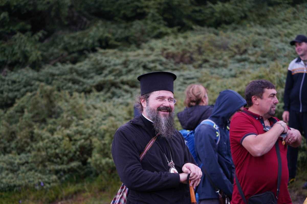 Pelerinaj al credincioșilor pe muntele Ceahlău 179299