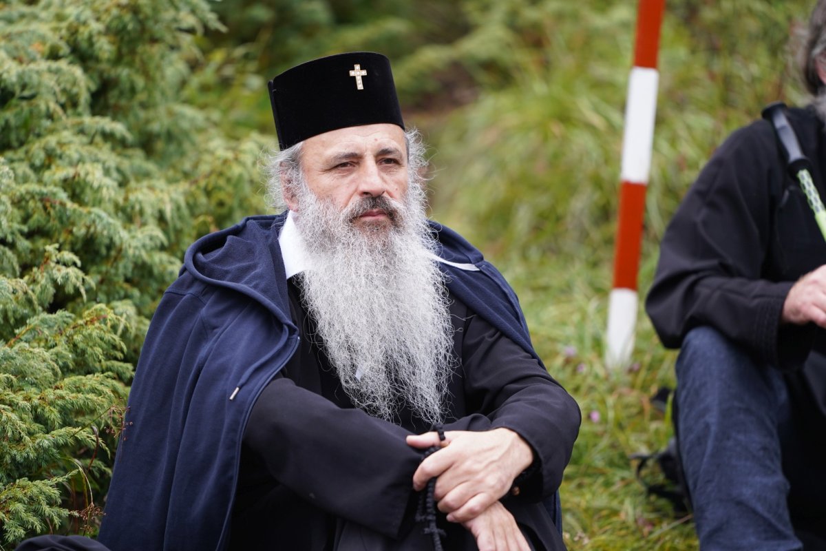 Pelerinaj al credincioșilor pe muntele Ceahlău 179301