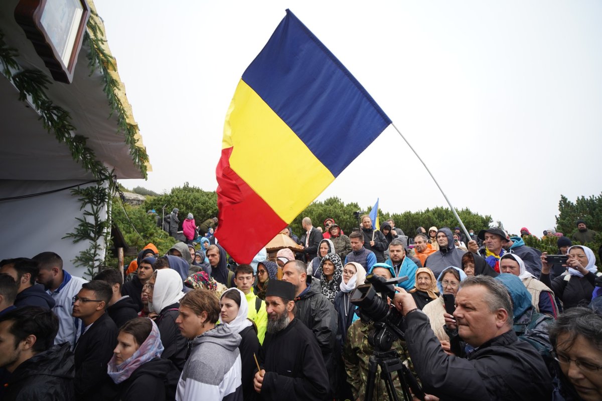 Pelerinaj al credincioșilor pe muntele Ceahlău 179322